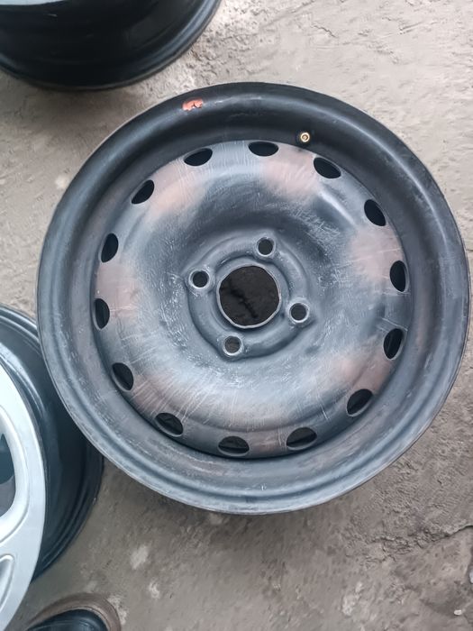 14 Nexia 3 diska sotiladi