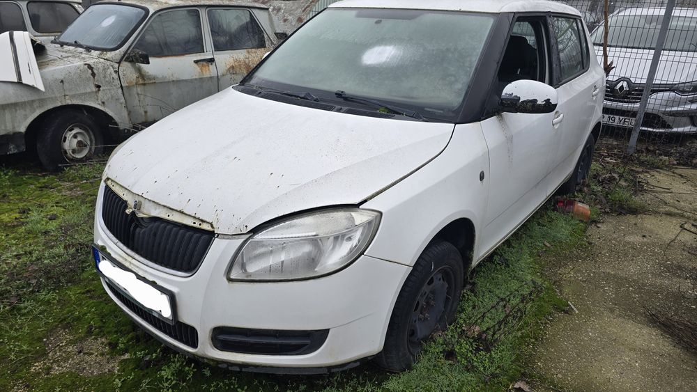 Skoda fabia 2 faruri capota aripa stopuri bara usi usa portbagaj hayon