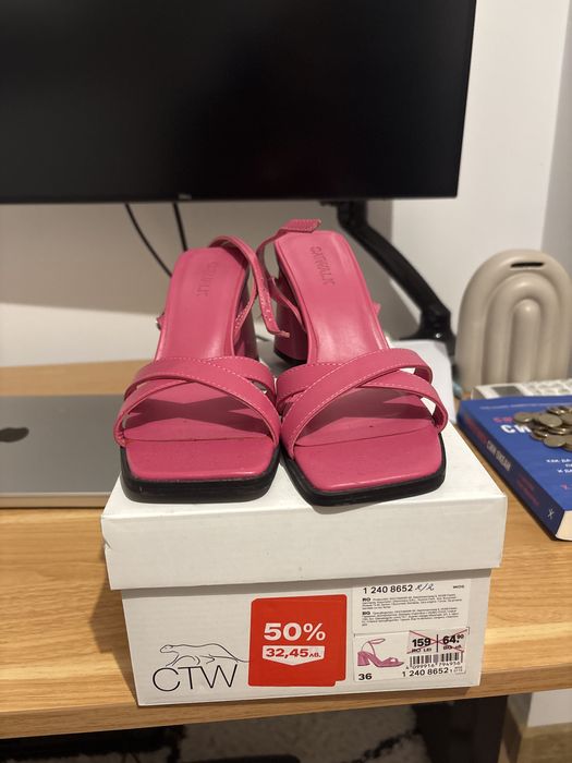 Обувки ctw, носени няколко пъти за поводи