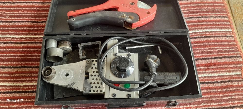 Сантехник Утюг   сатылады