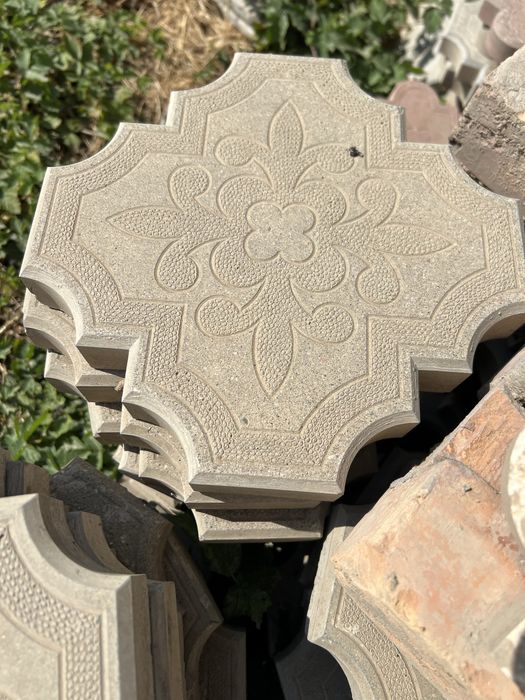 Сплитерные блоки и брусчатка