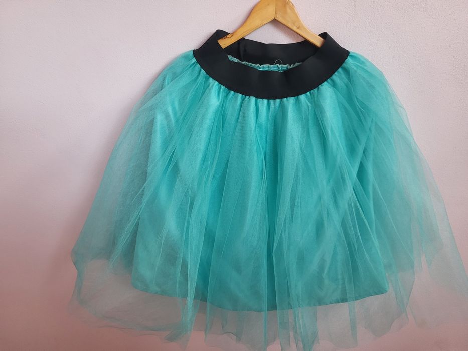 Пола пачка тюркоаз