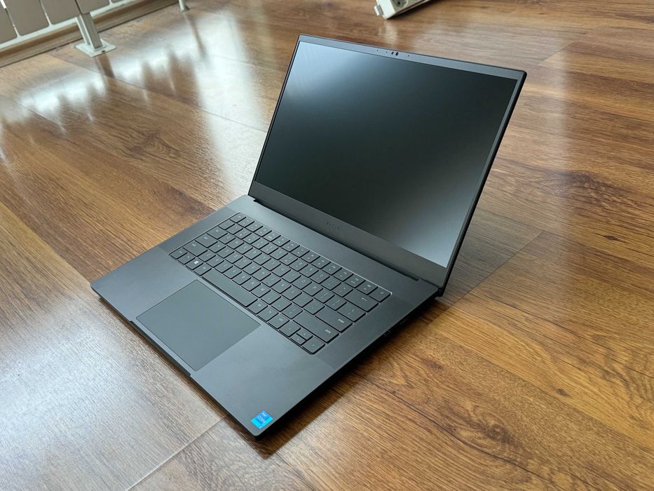 15.6' 2.5K 240Hz i7-13800H Razer Blade 32GB DDR5/1TB NVMe/Nvidia RTX 4070 8GB/Бат. 6ч