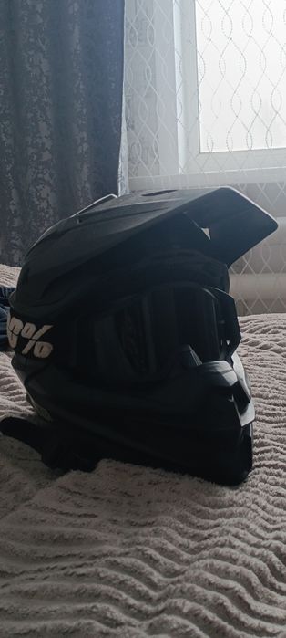 Продам мото шлем