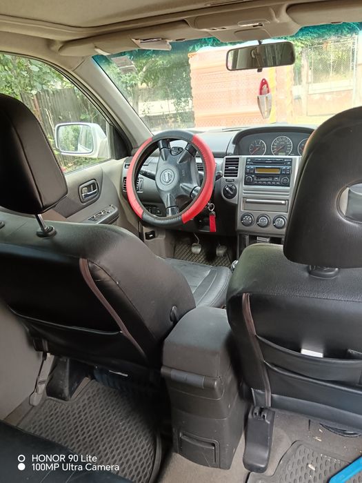 Vând Nissan Xtrail