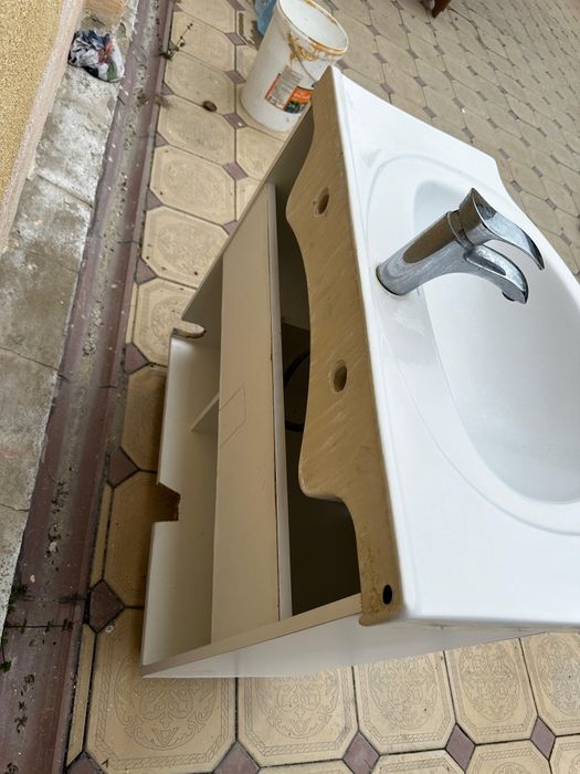 Продаю комплект для ванной комнаты