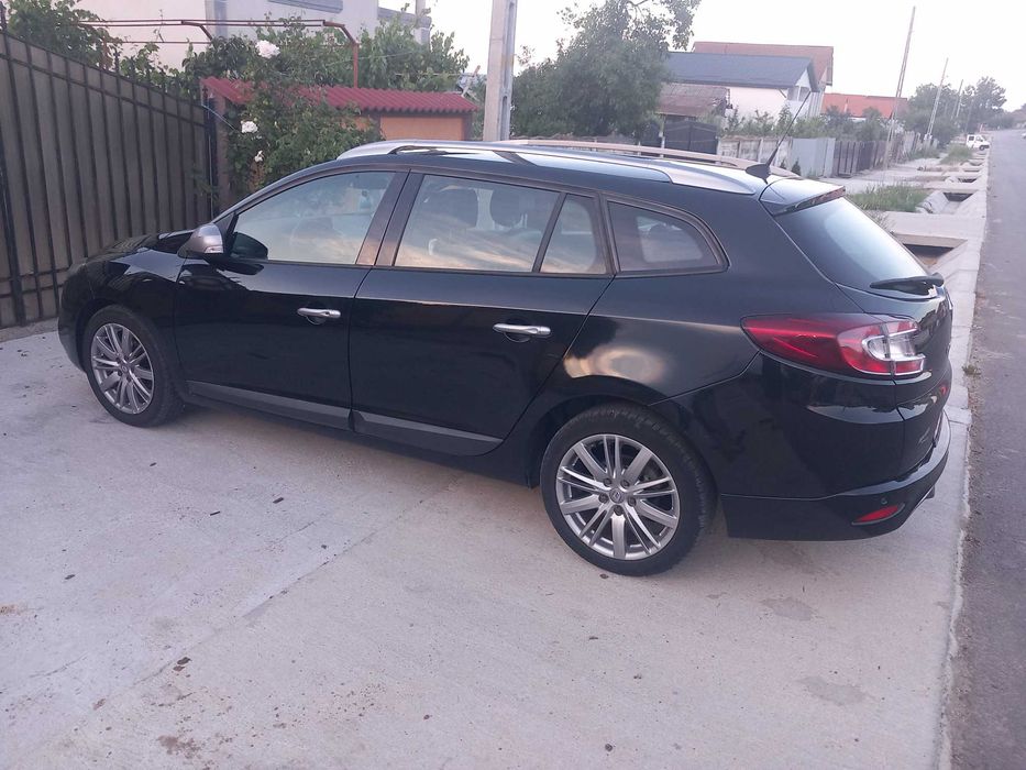 Vând Renault Megane GT _Line 1.9 diesel an 2011 masina este full