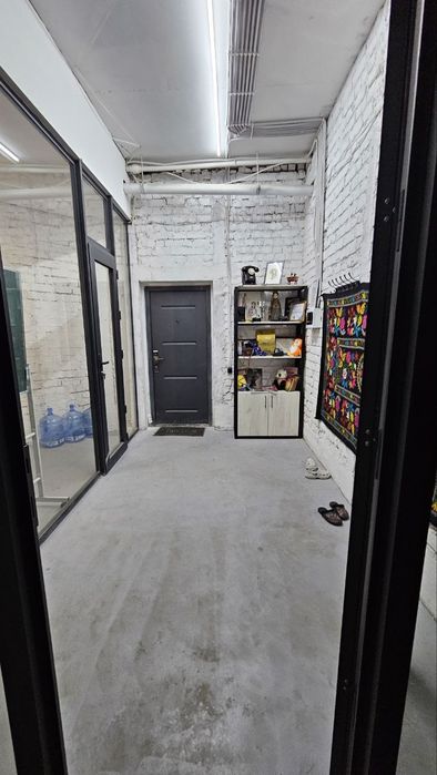 СРОЧНО ПРОДАЁТСЯ Цоколь, нежилое , 150м2