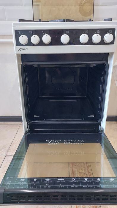 Продам газовую плиту Kaiser