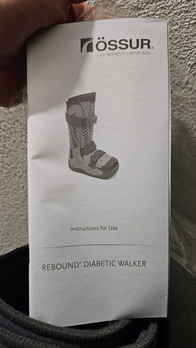 Ортопедичен ботуш с въздушна помпа Össur Rebound Air Walker