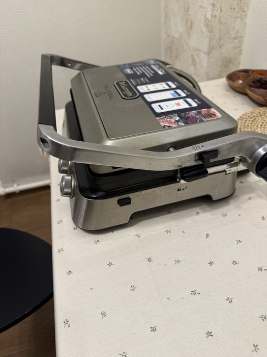 Продам гриль Delonghi