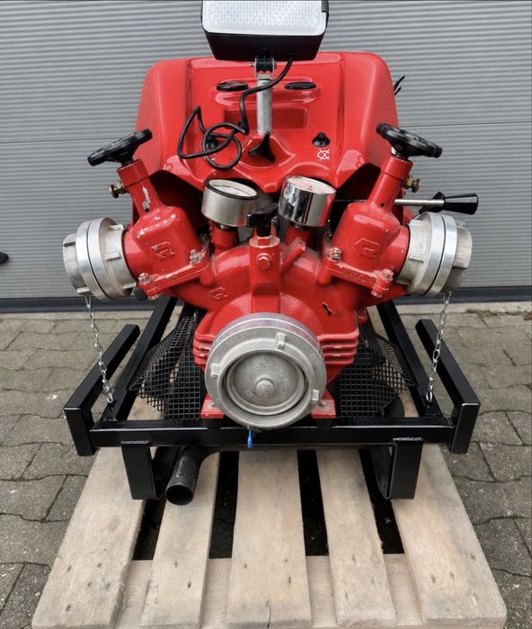 Motopompa industriala / profesionala Rosenbauer cu motor pe benzina BMW