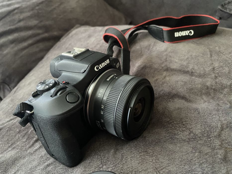 Фотокамера Canon EOS R100kit