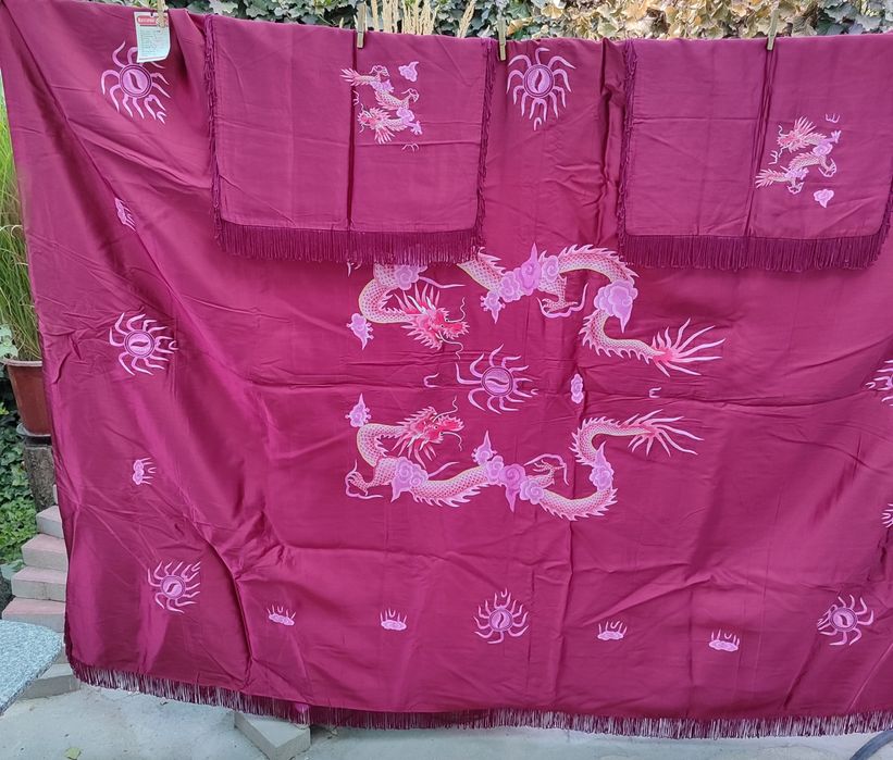 Покрывало шёлковое.