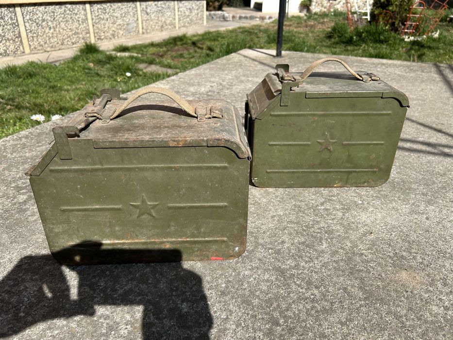 Метална кутия, патронно сандъче за картечница