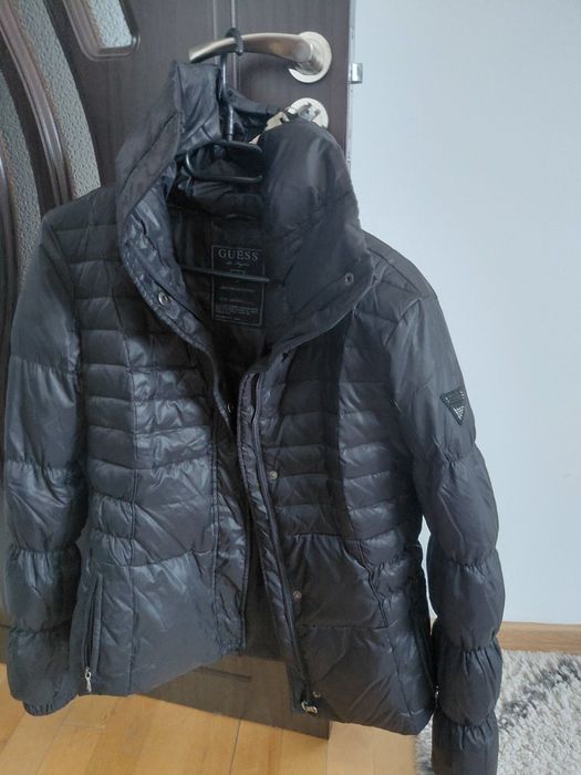 Дамско зимно яке Guess