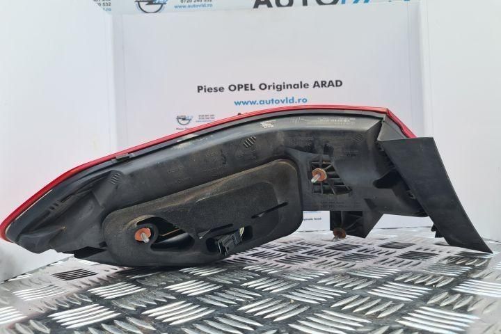 Stop aripa dreapta Mercedes E-Class W212