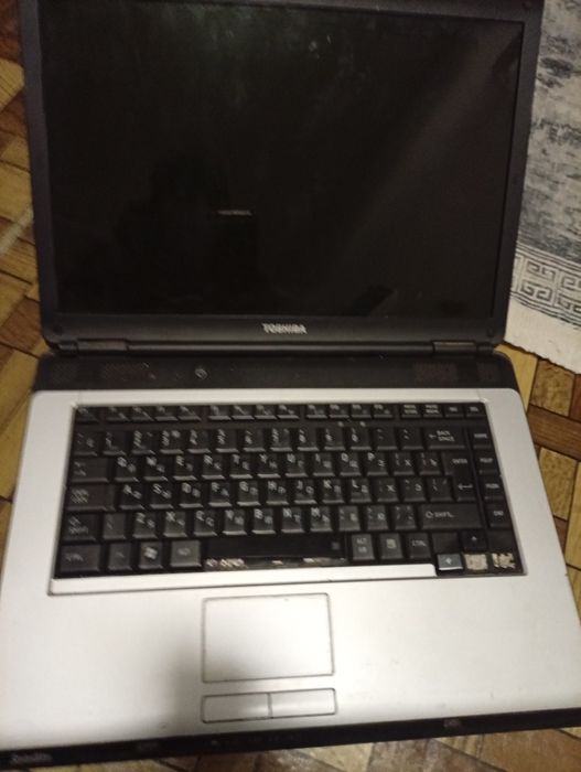 Компьютер  тошиба
