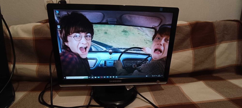 Монитор и системный блок б/у