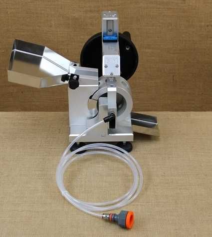 Aparat de scos samburii la visine si cirese