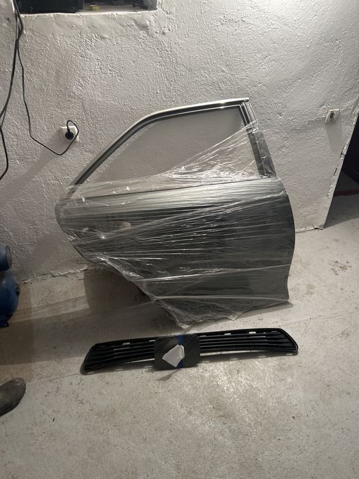 Продам дверь камри 50