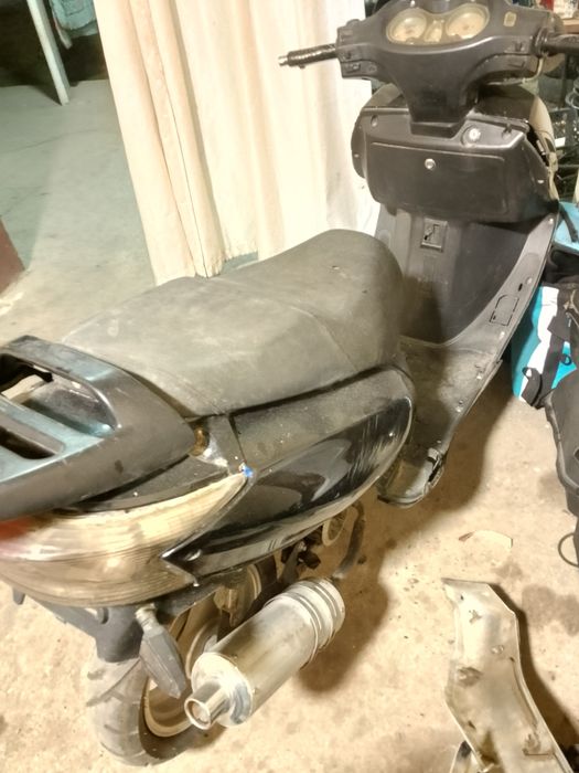 Real moto skuter sotiladi