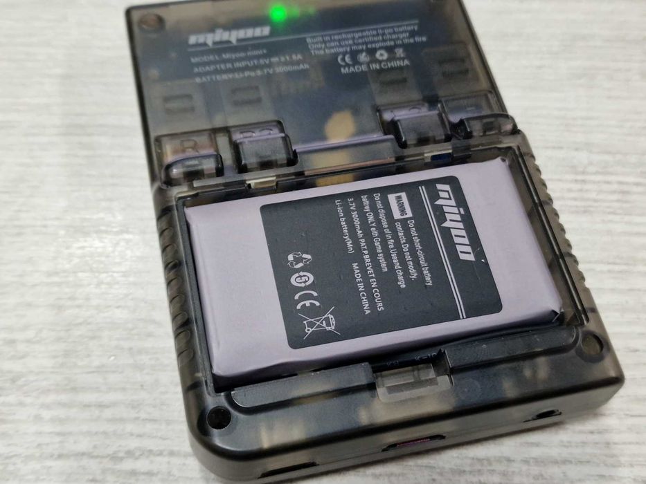 Ретро конзола Miyoo Mini Plus Retro