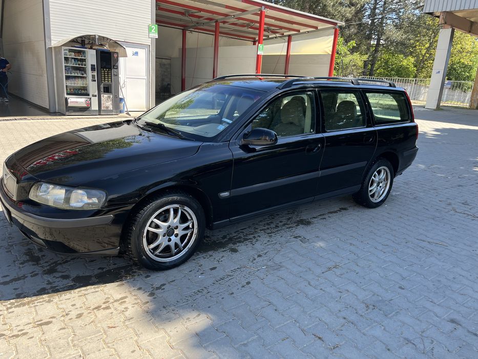 Volvo V70 2.4 Бензим Климатроник