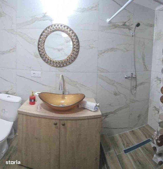 Casa de vanzare in sat Dicanesti