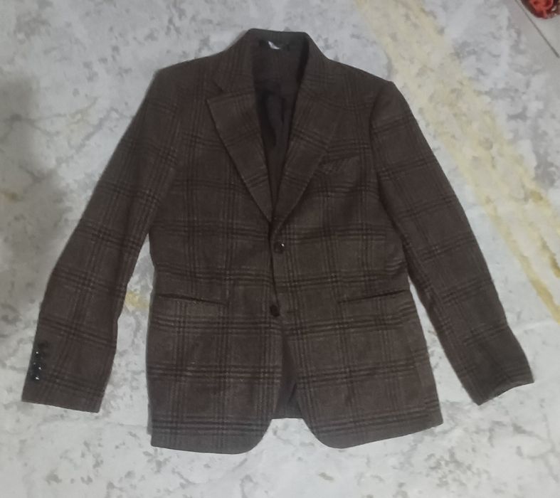Продаю шерстяной пиджак