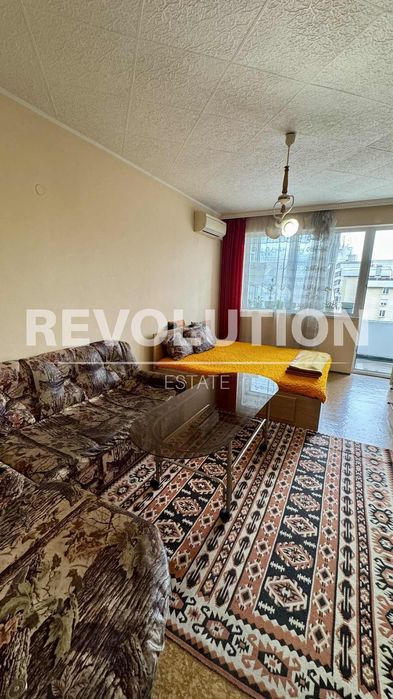 Продава се Тристаен апартамент в Пловдив, Център - 84 кв.м за 2393 €/кв.м - Снимка #1