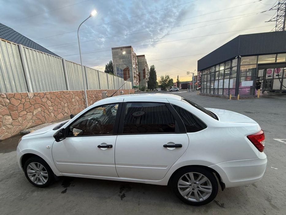 Продам Машину  Lada Granta  2019 года
