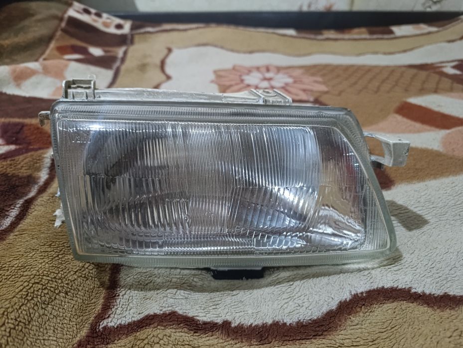 Фара на Опель астра F