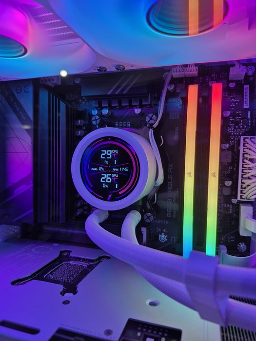 PC Gaming High-End White – Ryzen 7 9800X3D + RTX 5070 Ti 32GB DDR5 1TB