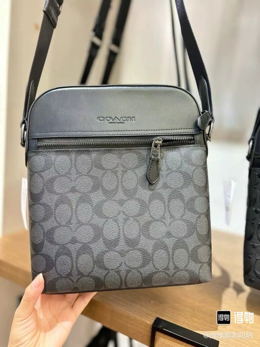 Оригинальная Барсетка Coach New York В идеальном состоянии