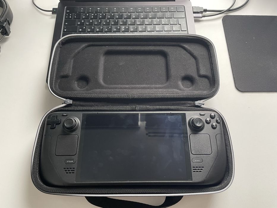 Продам Steamdeck OLED