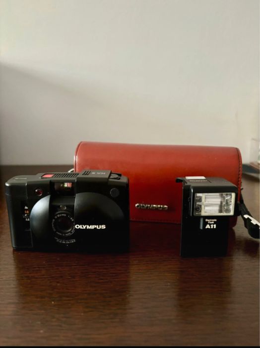 Olympus XA2 + Blitz A11