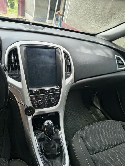 Opel Astra J 1.7 CDTI 131 cp