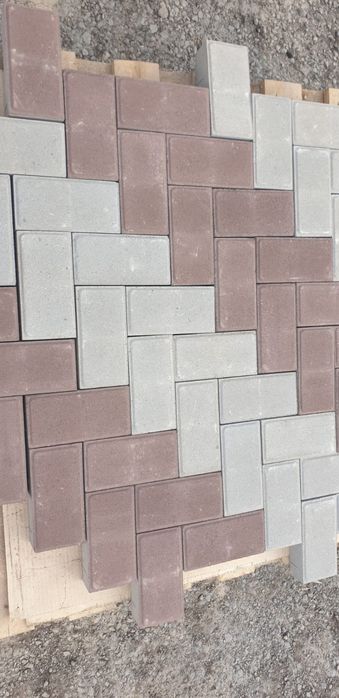 брусчатка .тратуарная плитка.