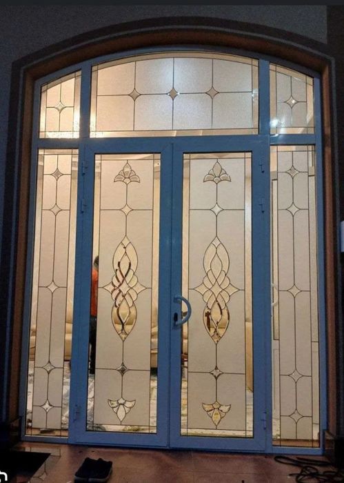 Vitraj shishalar xrustal toshli gullik shishalar xizmati