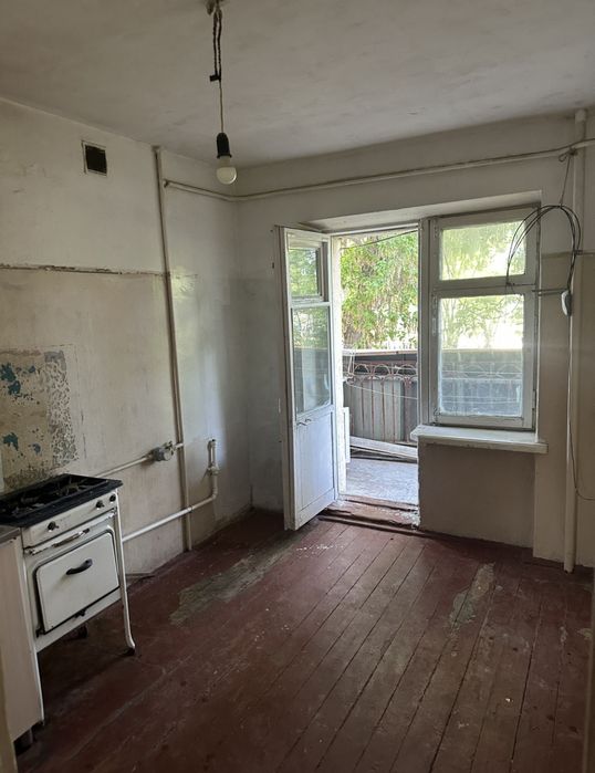 Продаю 1/2/4,28м2 кирпич! Массив Ялангач,ор-р ЭКО базар !