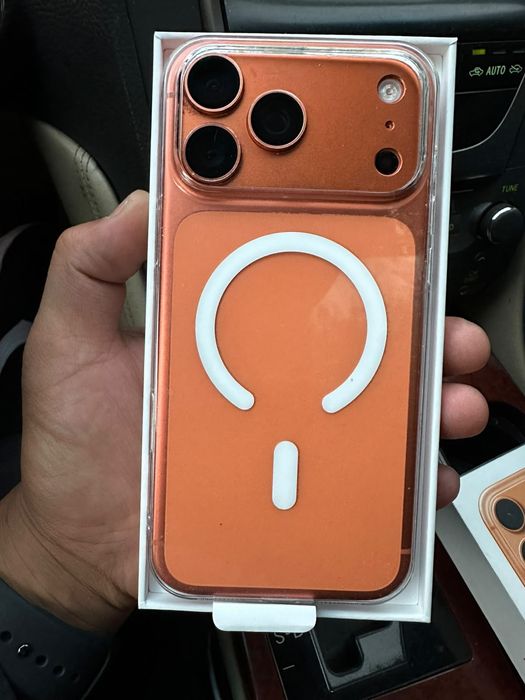 Продам Iphone 17 pro max 256