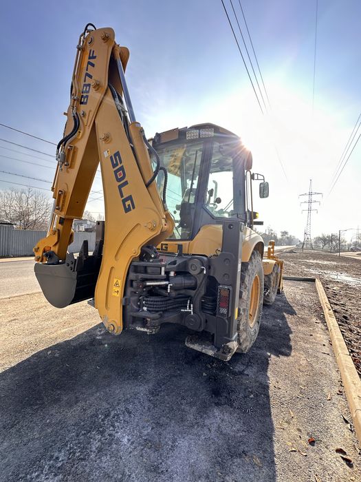 Экскаватор погрузчик. 3в1 экскаватор. Петушок и Трактор