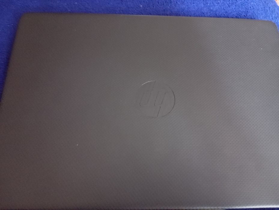 Ноутбук HP   без коробки и документов