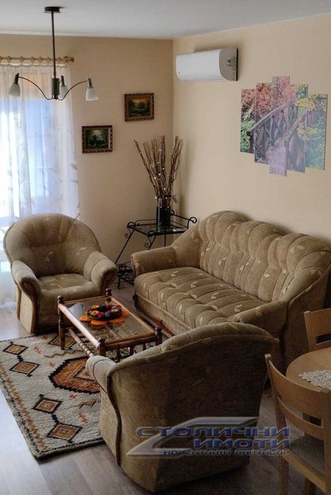 Дава се под наем Тристаен апартамент в София, Център - 94 кв.м за 714 € - Снимка #1