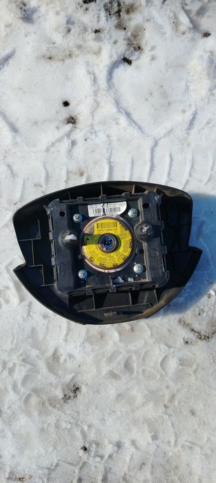 Подушка безопасности логан