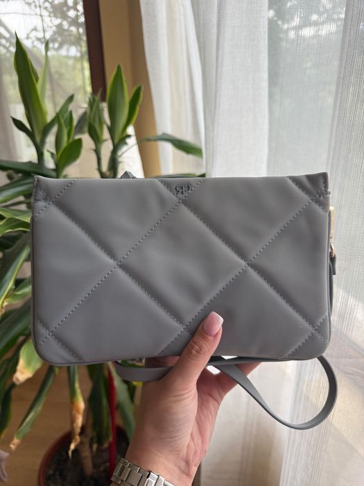 Дамски чанти, могат да се продадат заедно или поотделно