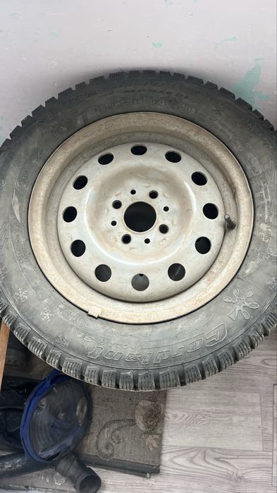 Липучки 185/65/14 на штампах в отличном состояние