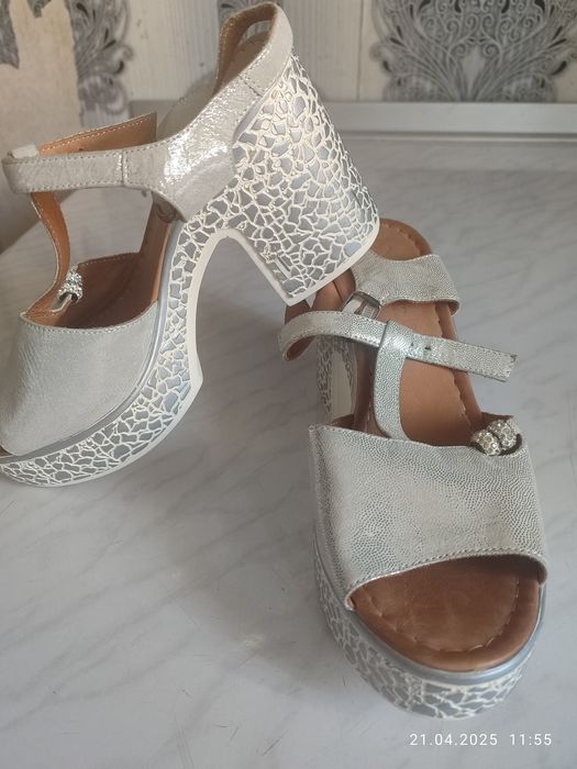 женские обувь б.у размер 37