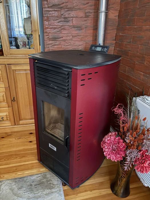 Пелетна камина BURNiT Comfort 10 - 10kW